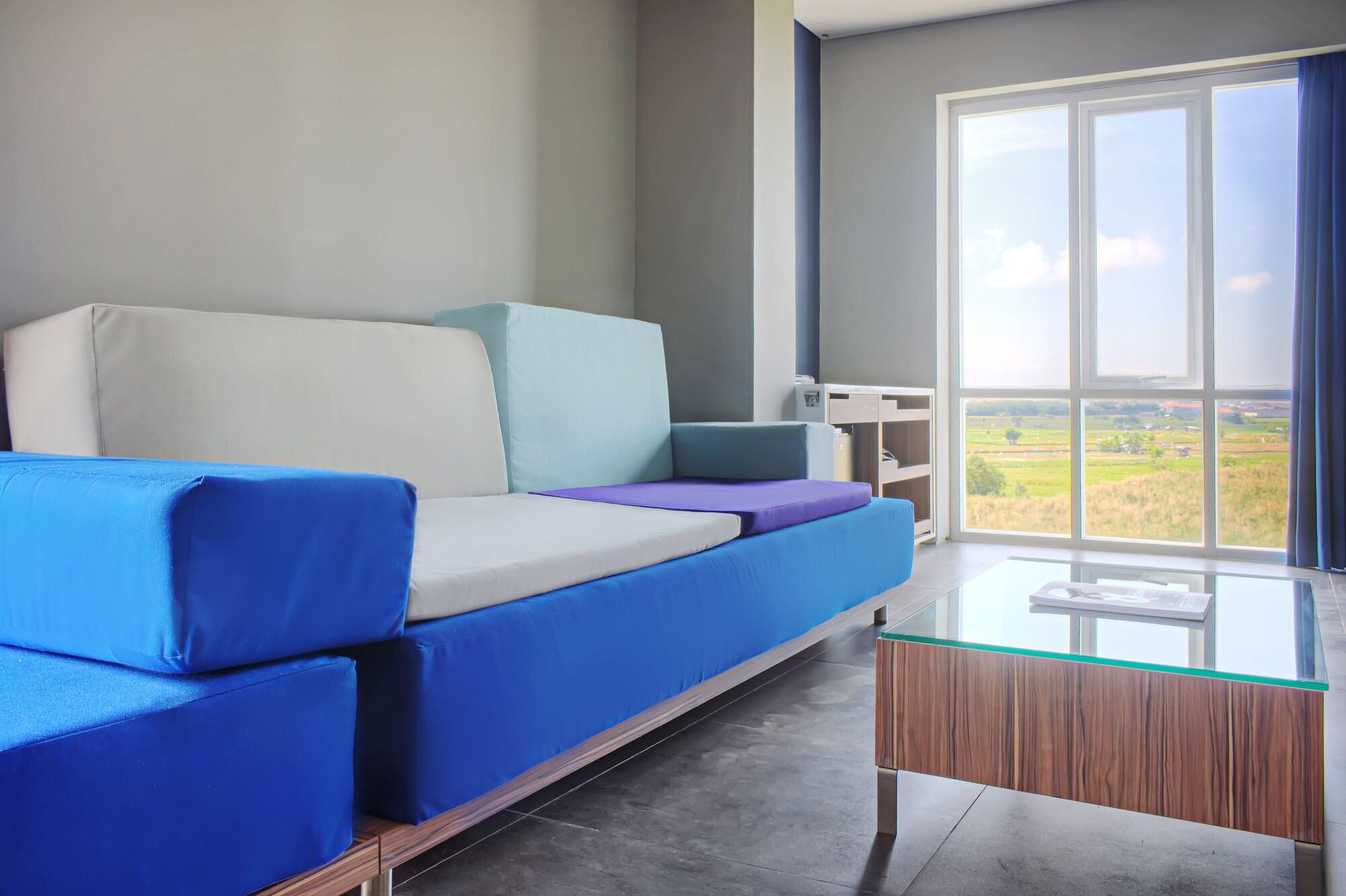 Berry Biz Hotel Seminyak  Luaran gambar