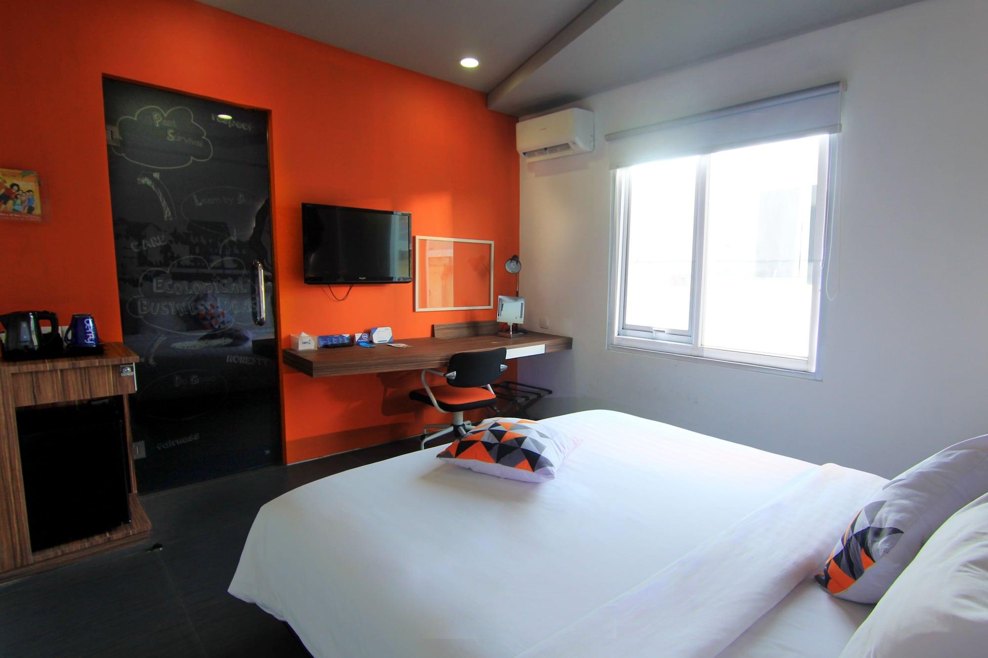 Berry Biz Hotel Seminyak  Luaran gambar