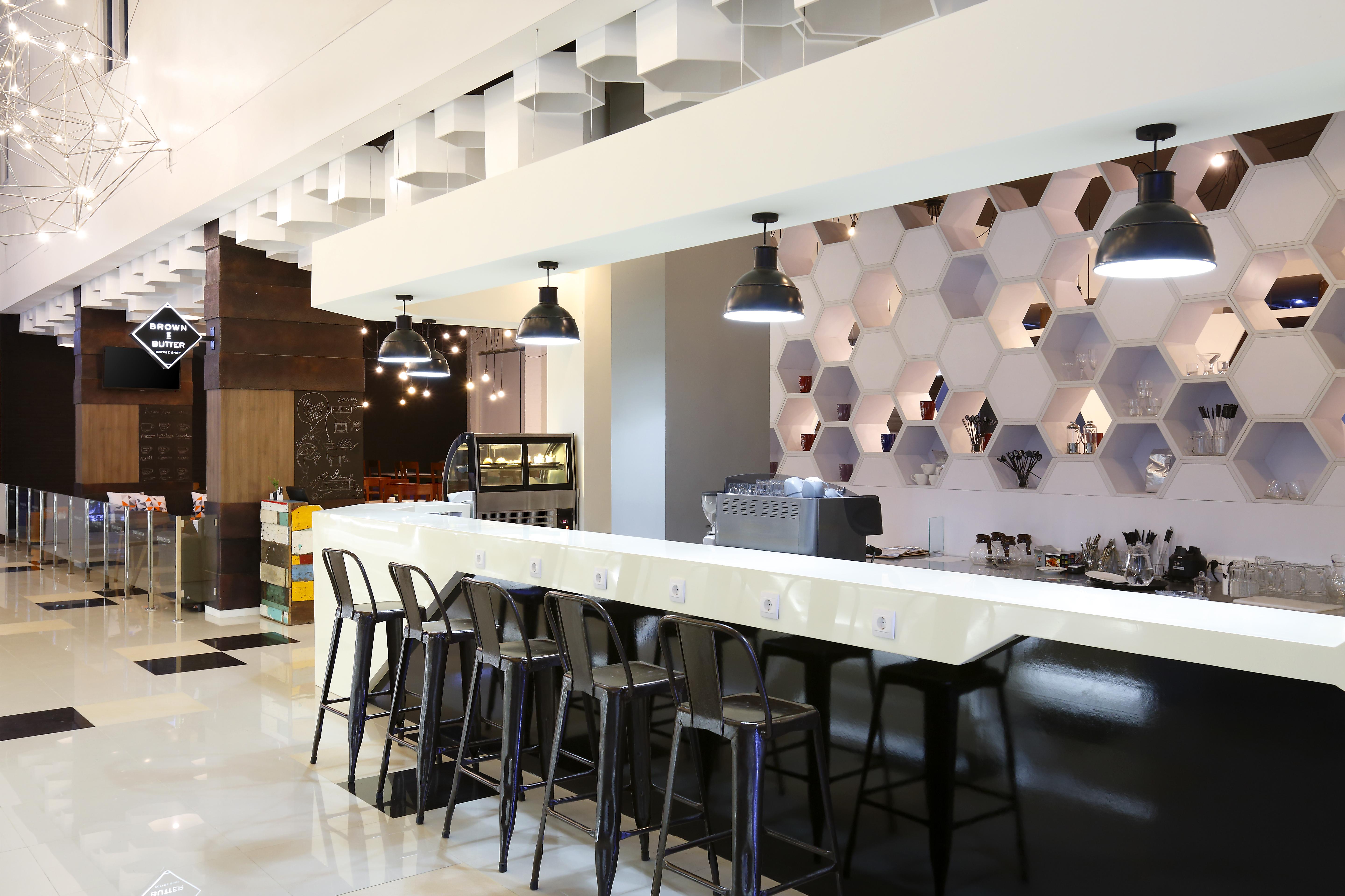 Berry Biz Hotel Seminyak  Luaran gambar